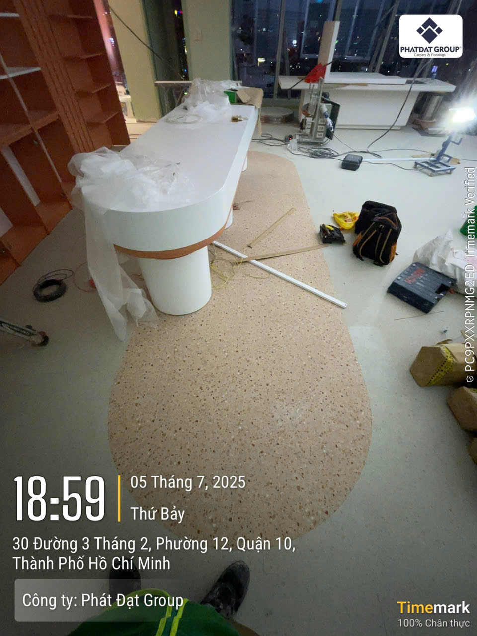 Sàn vinyl terrazzo văn phòng tòa nhà Viettel 2